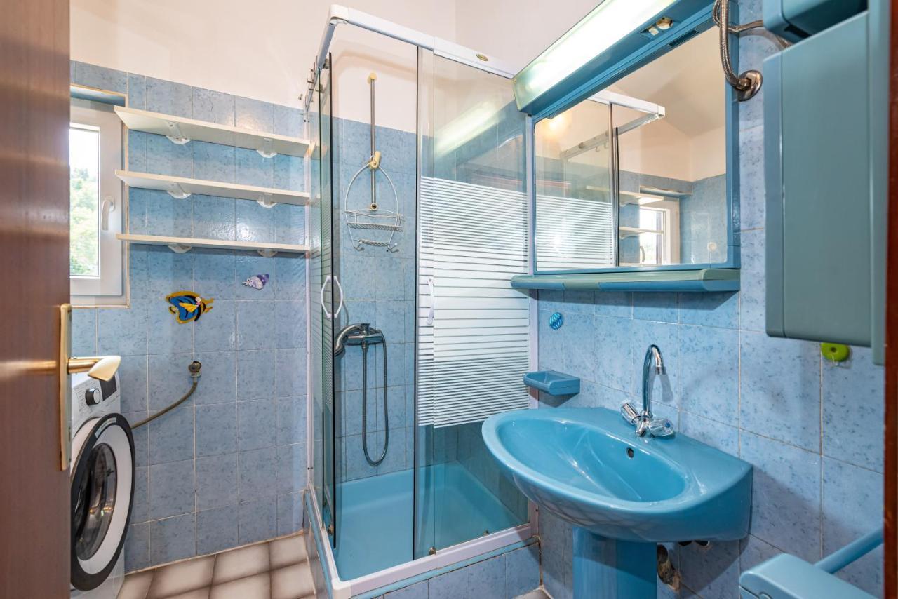 נוביגראד דאלמטיה Apartment Sea And Mountain With Pool חדר תמונה
