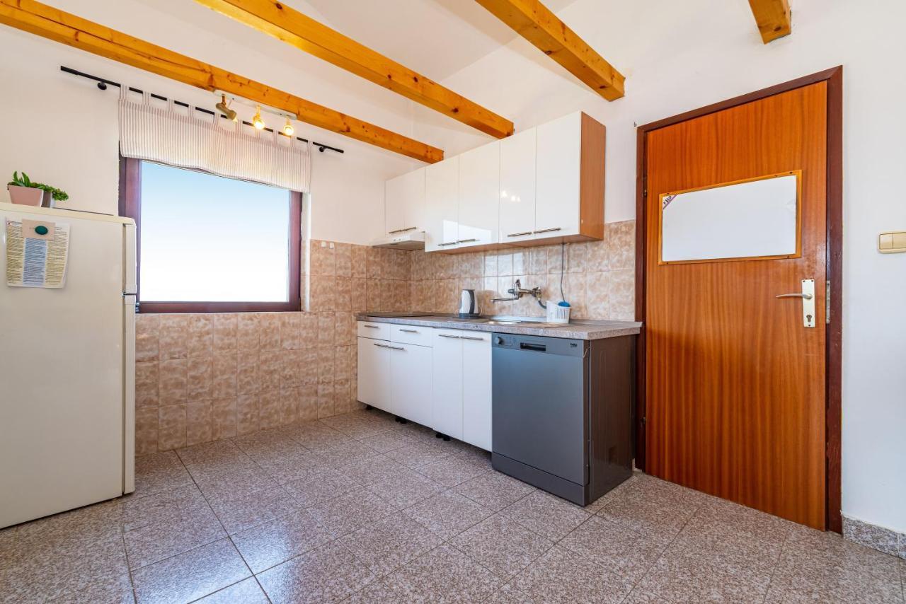 נוביגראד דאלמטיה Apartment Sea And Mountain With Pool חדר תמונה