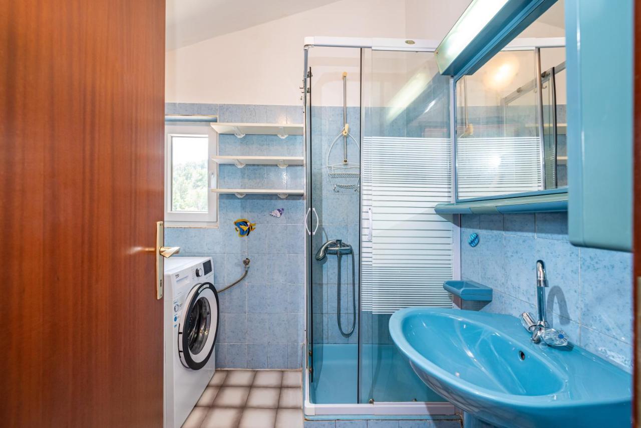 נוביגראד דאלמטיה Apartment Sea And Mountain With Pool מראה חיצוני תמונה